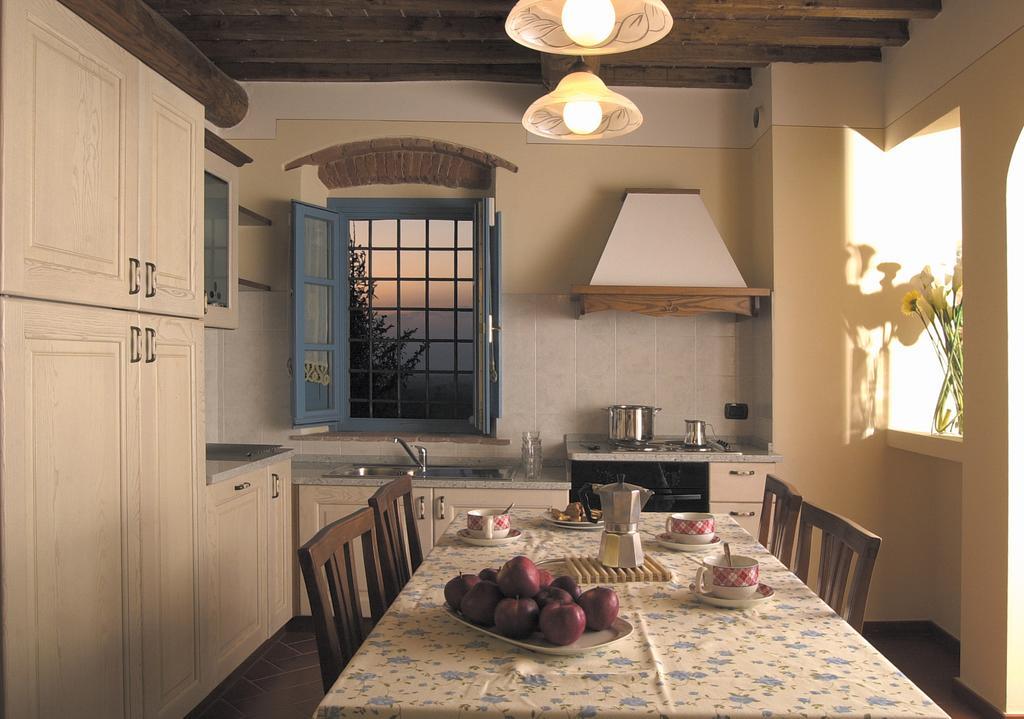 Podere Jana Antico Frantoio Vinci Szoba fotó